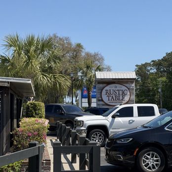 Rustic Table - Southern Near Me - Pawleys Island, South Carolina