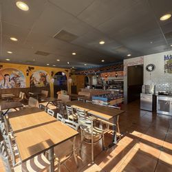 El Ranchito Taco Shop - Interior