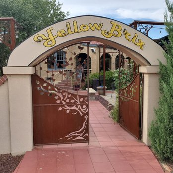 Yellow Brix Restaurant - Restaurant in Carlsbad, NM - Seafood Near Me - Carlsbad, New Mexico