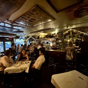 The Ear Inn - Interior - Bars Near Me - New York, New York The Ear Inn - Interior - Bars Near Me - New York, New York