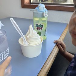 Noah's Ark Restaurant - Vanilla ice cream