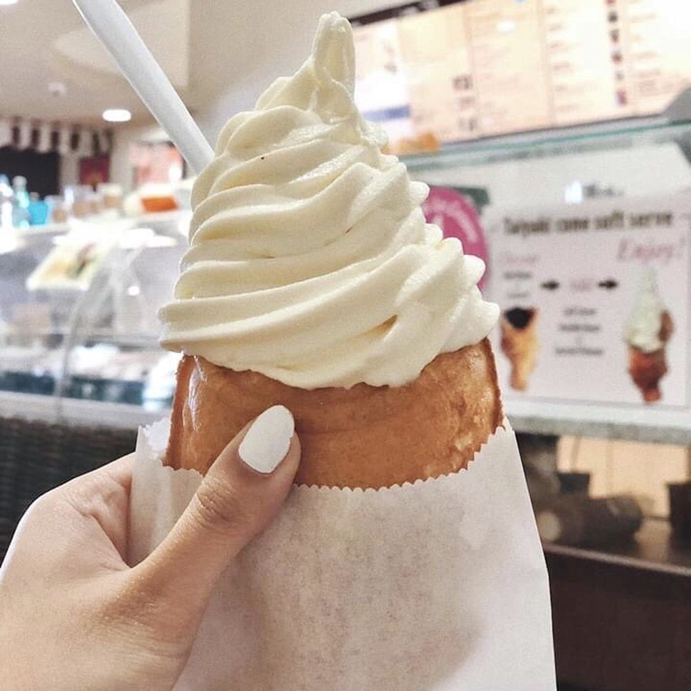 Mochi - custard-filled taiyaki with vanilla ice cream - Ice Cream & Frozen Yogurt Near Me - Irvine, California