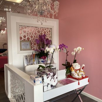 Vy’s Beauty Lounge - Beauty Salon Reception Area - Eyelash Service Near Me - Vacaville, California Vy’s Beauty Lounge - Beauty Salon Reception Area - Eyelash Service Near Me - Vacaville, California
