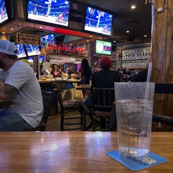 Twin Peaks - Bar - Sports Bars Near Me - Phoenix, Arizona Twin Peaks - Bar - Sports Bars Near Me - Phoenix, Arizona