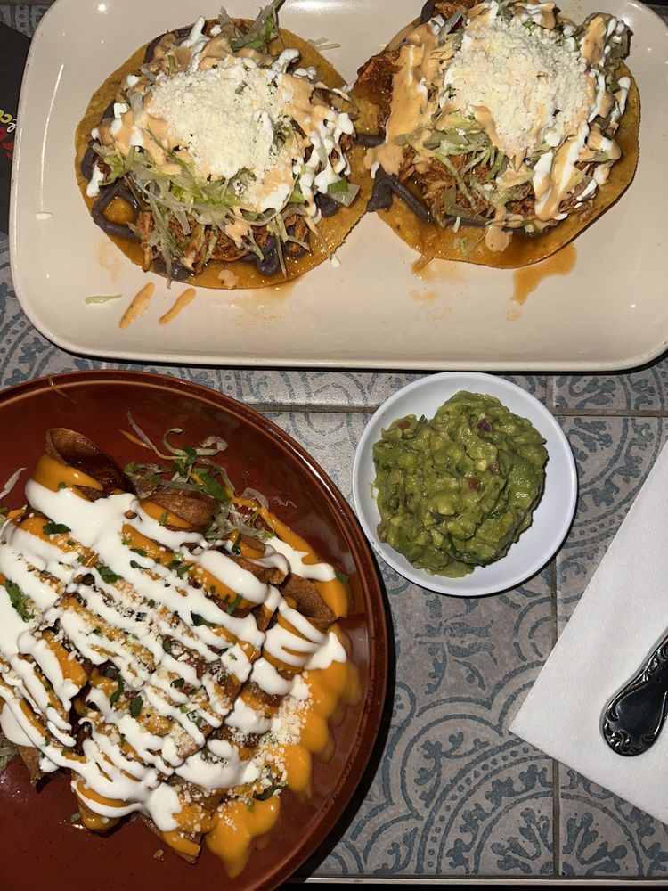 Fresco's Grand Cantina