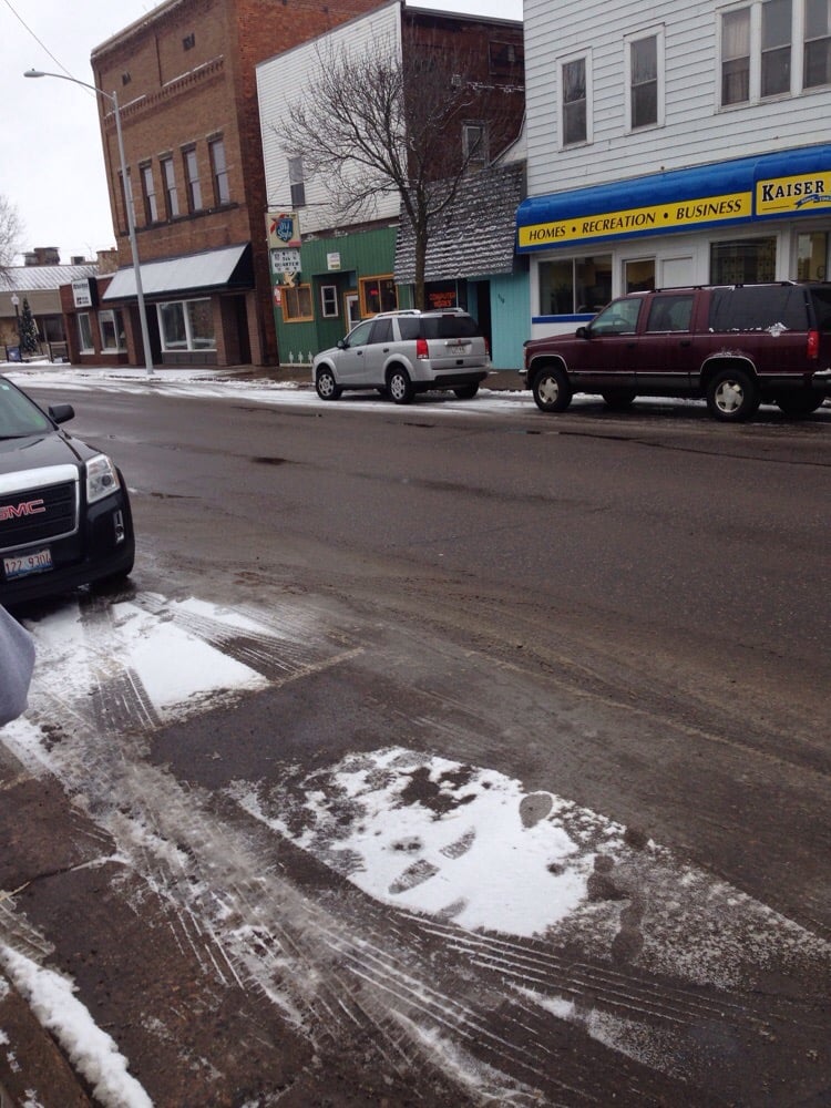 5TH QUARTER SPORTS BAR Updated October 2024 108 Miner Ave W