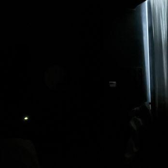 Hotel Rock Lititz - Amazing room darkening curtains - Hotels Near Me - Lititz, Pennsylvania