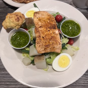 Fork and Spoon - Salmon Salad - New American Near Me - New Braunfels, Texas