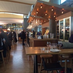 Seafood Bar - Fresht lokale like ved gate 11 og 12