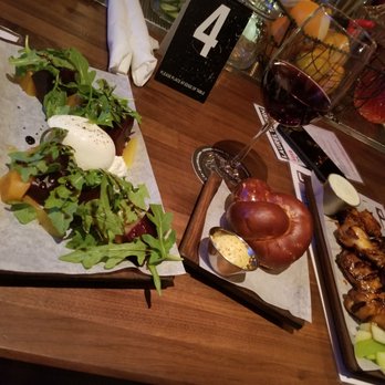 Laurel Tavern - New American Near Me - Studio City, California Laurel Tavern - New American Near Me - Studio City, California