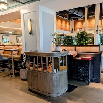 Evelyn's - Inside Front - Wine Bars Near Me - Nashville, Tennessee