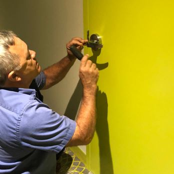 Caraballo Locksmith - Keys & Locksmiths Near Me - Miami, Florida Caraballo Locksmith - Keys & Locksmiths Near Me - Miami, Florida