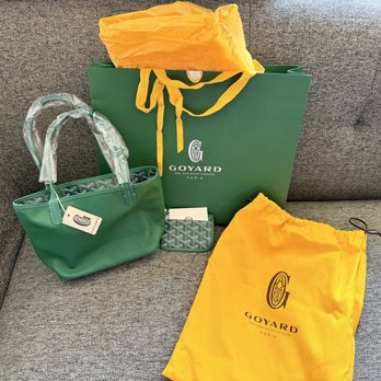 Maison Goyard - with the dust bag and paper bag - Accessories Near Me - Dallas, Texas Maison Goyard - with the dust bag and paper bag - Accessories Near Me - Dallas, Texas