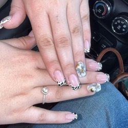 I Love Nail & Spa - Cow print set by hannah