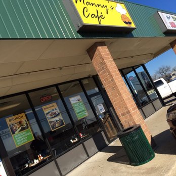 Manny's Cafe - Manny's Cafe is located at the far north end of the shopping center. - Breakfast & Brunch Near Me - Carol Stream, Illinois
