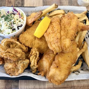 Bayseas - Catfish, shrimp, oyster plate - Seafood Near Me - San Antonio, Texas