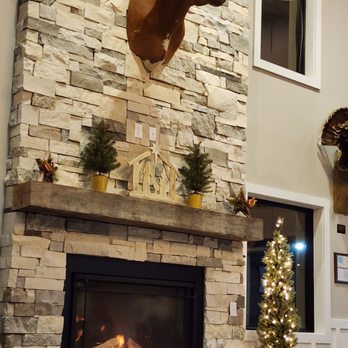 Du Kum Inn Restaurant - real fireplace - American Near Me - Sullivan, Missouri Du Kum Inn Restaurant - real fireplace - American Near Me - Sullivan, Missouri