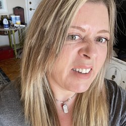 Lucia's Hair and Spa Services - Hack job done on my hair by Tracey owner of salon  Save your time and money go else