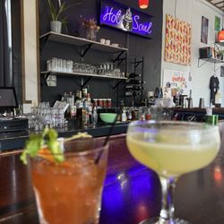 Hot & Soul - Great drinks, great food and wonderful service.