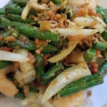 Green Lemon Grass - Belachan Shrimp w/ Green Beans - NOT worth the whopping $15! - Asian Fusion Near Me - Richmond Hill, Ontario Green Lemon Grass - Belachan Shrimp w/ Green Beans - NOT worth the whopping $15! - Asian Fusion Near Me - Richmond Hill, Ontario