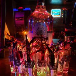Last Chance Saloon - Happy New Year!   For 100 Años