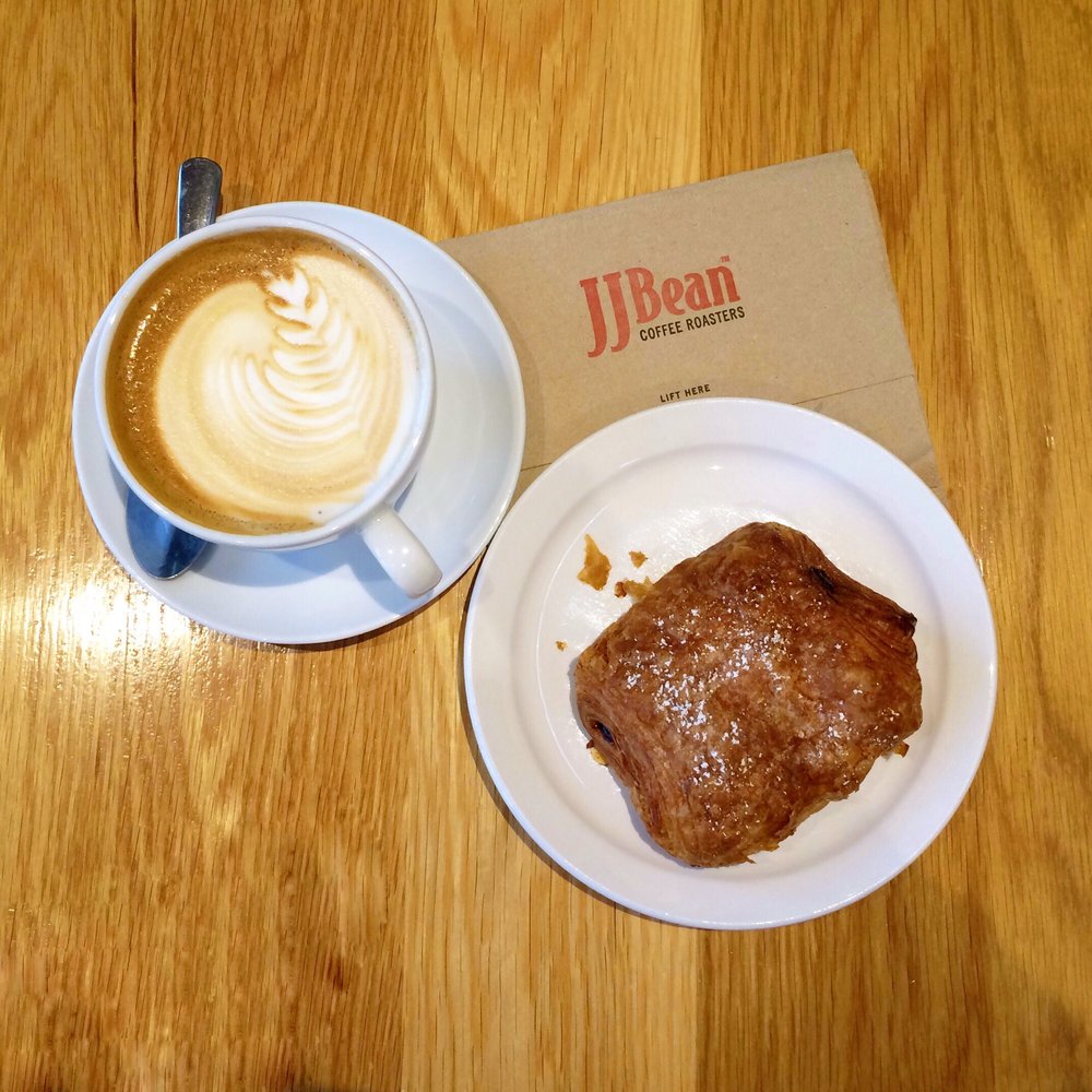 Medium (12 oz) latte and chocolate croissant.