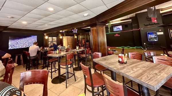 Hole 19 - Scratch Kitchen + Bar by null