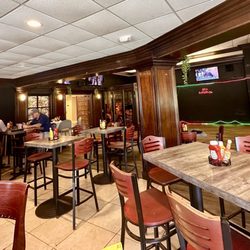 Hole 19 - Scratch Kitchen + Bar - Inside seating