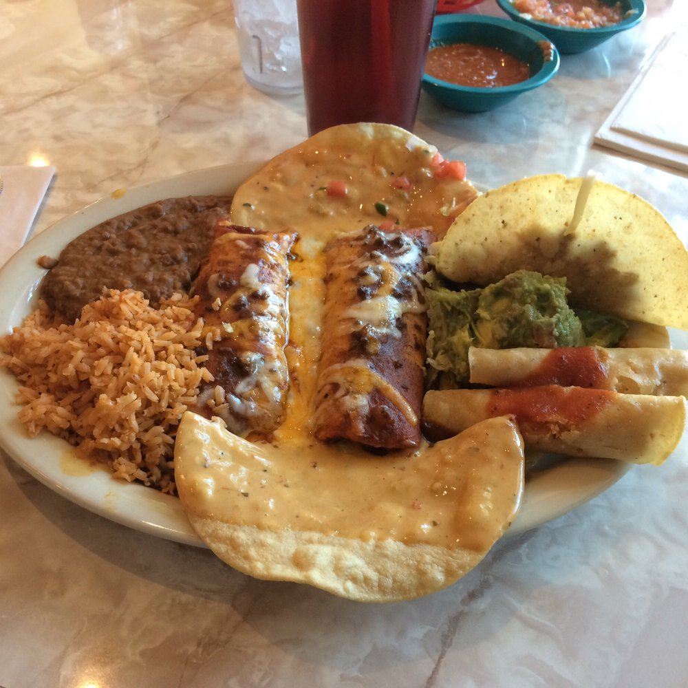 Chuy's - Comida deluxe - Mexican Near Me - El Paso, Texas