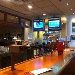 Damon's Grill