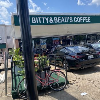 Bitty & Beau's Coffee - The storefront - Coffee & Tea Near Me - Houston, Texas