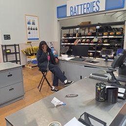 Linda Tire Center Service Rep
