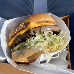 Jalama burger with cheese - 5/5!! Jalama burger with cheese - 5/5!!