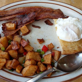 Villa Basque Café - Eggs and bacon - Delis Near Me - Carson City, Nevada