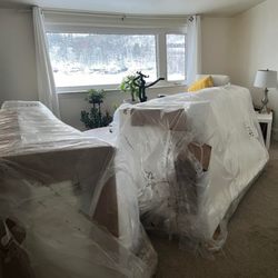 Structube - This is what I'm left to deal with after they replaced the previously fully setup sofa. This looks nothing like the before photo.