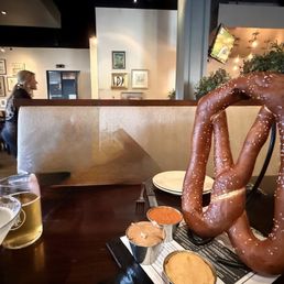 BAVARIAN PRETZEL