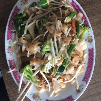 Ben's - Chow fun - Chinese Near Me - Oakland, California