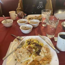 Delicious buffet!  Hot and fresh, well seasoned.   Vegan options available. The staff is very accommodating. We will be back.
