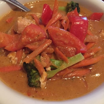 Thai Chili - Mango curry salmon - Thai Near Me - Elk Grove, California