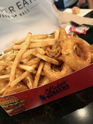 Lola's Burgers by null