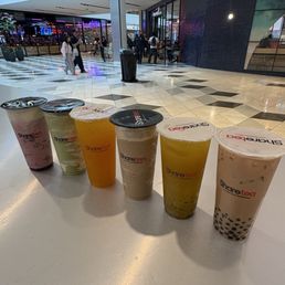 Blueberry Cheesecake Matcha Ice Blended Mango & Passion Fruit GT Coffee Ice Blended Ice Cream Peach Kiwi Tea w/ Aiyu Jelly Hokkaido Pearl MT