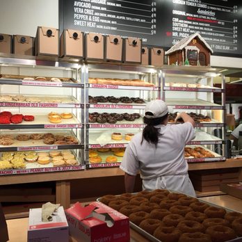 Do-Rite Donuts & Chicken - Donuts Near Me - Chicago, Illinois Do-Rite Donuts & Chicken - Donuts Near Me - Chicago, Illinois