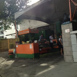 Saladas e Frutas