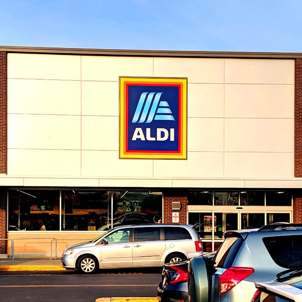 ALDI - Aldi, Brookhaven -- storefront - Grocery Near Me - Brookhaven, Pennsylvania