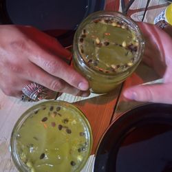 Muerte a la Pizza Falsa - Passion fruit drink