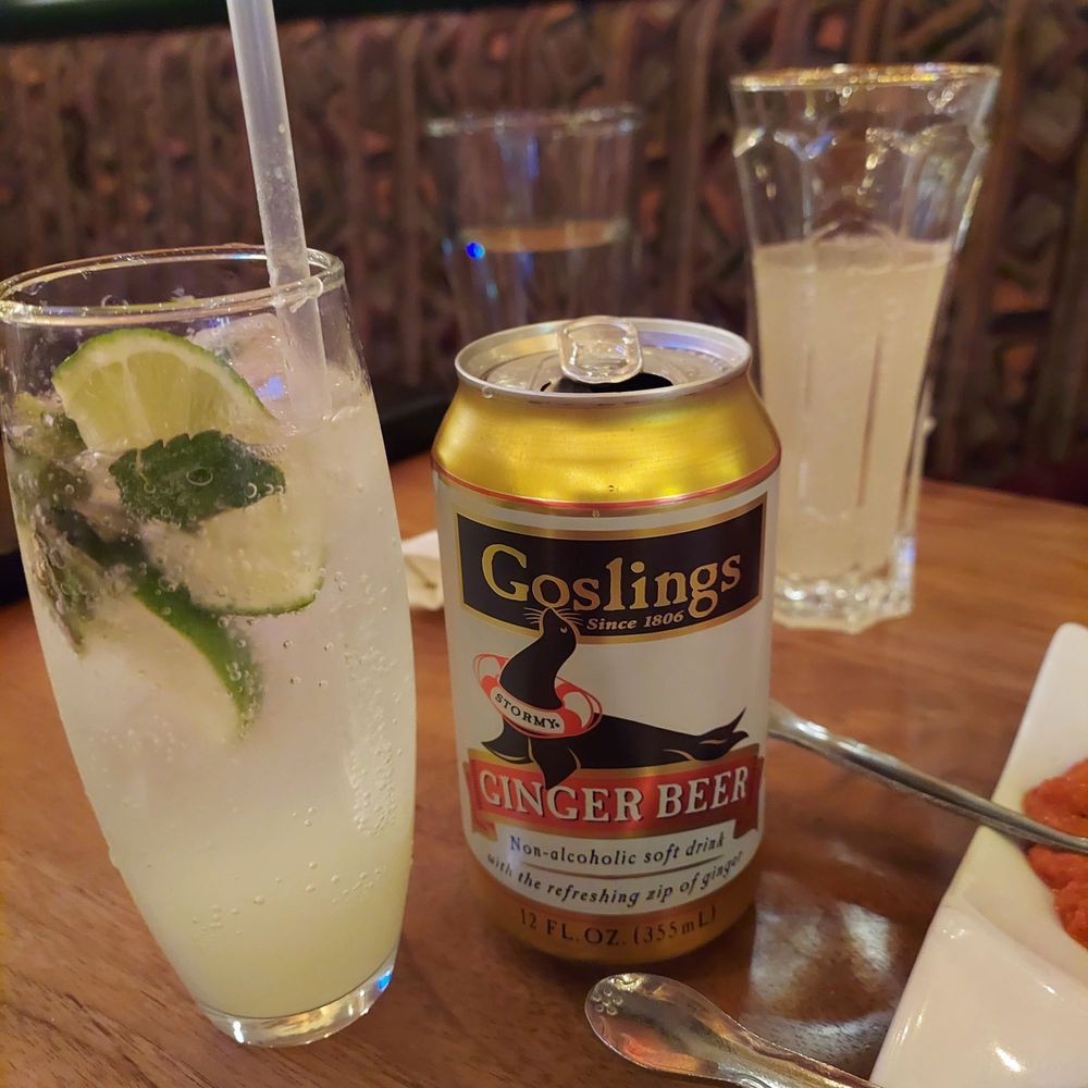Virgin mojito and ginger beer Virgin mojito and ginger beer