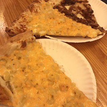 Ian’s Pizza Madison | State Street - Mac n cheese and brisket pizza - Pizza Near Me - Madison, Wisconsin