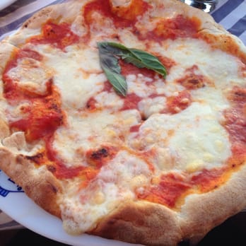 La Terrazza - Pizza margarita - Cocktail Bars Near Me - Sant'Agnello, NA La Terrazza - Pizza margarita - Cocktail Bars Near Me - Sant'Agnello, NA