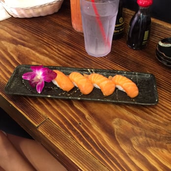 Nozomi - Salmon nigiri - Sushi Bars Near Me - La Jolla, California