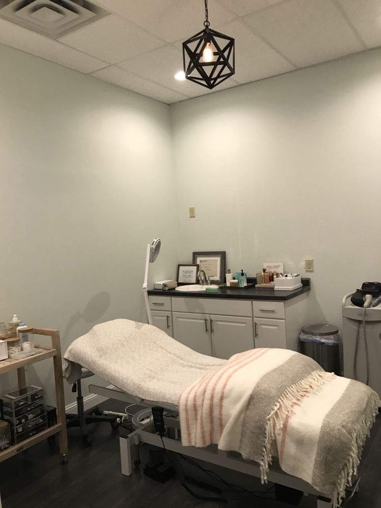 MINT SALON & SPA Updated August 2024 26 Photos 43 Central St